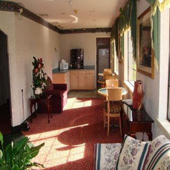 Ranger Inn & Suites Arlington Interior photo